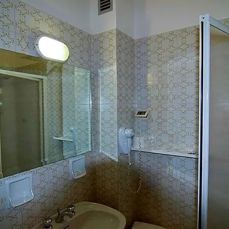 Gli Ulivi 3*