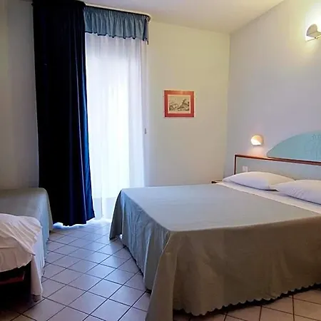 Gli Ulivi 3*